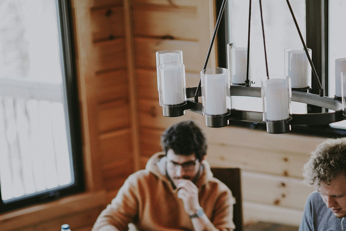 Como criar uma linha editorial com apoio de IA